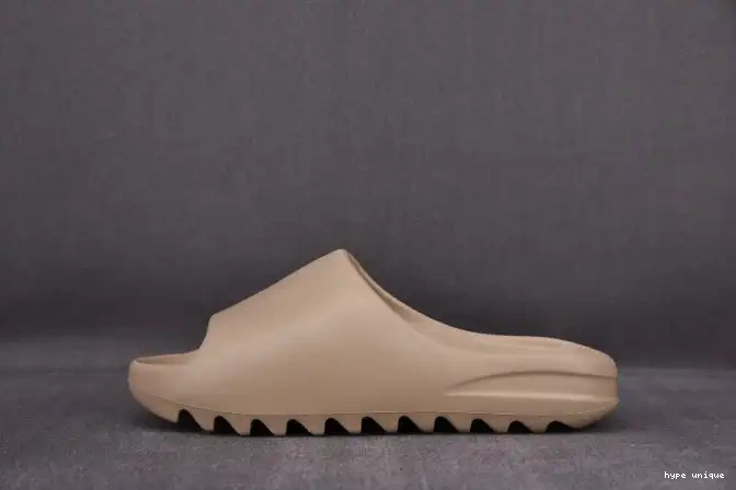 hype GZ5554 Adidas Pure Yeezy Slide 0524